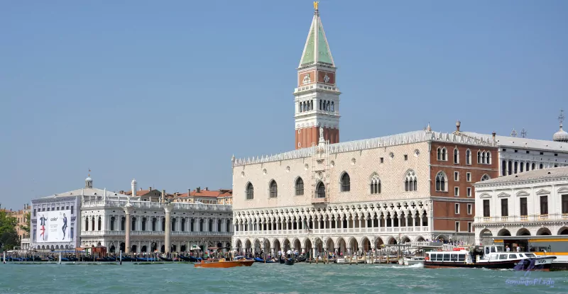 Lagunenstadt Venedig - Dogenpalast