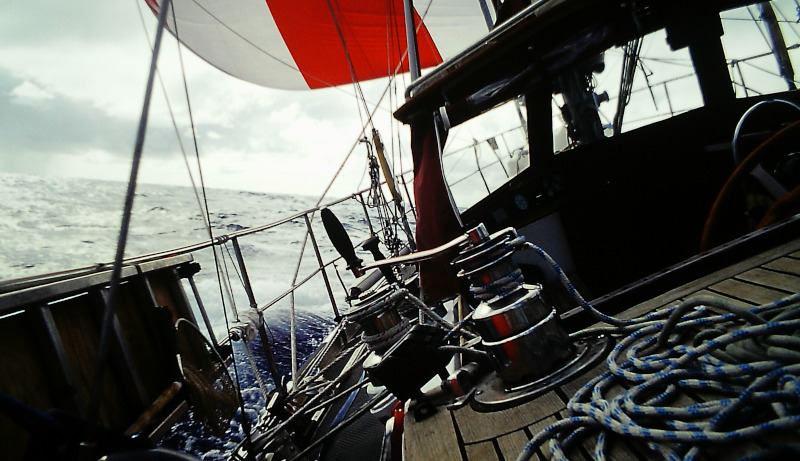 Trans atlantic sailing before the wind westward 