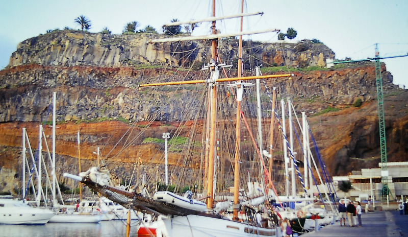 Atlantik-Segeln: Im Hafen von San Sebastian de la Gomera auf den Kanarischen Inseln