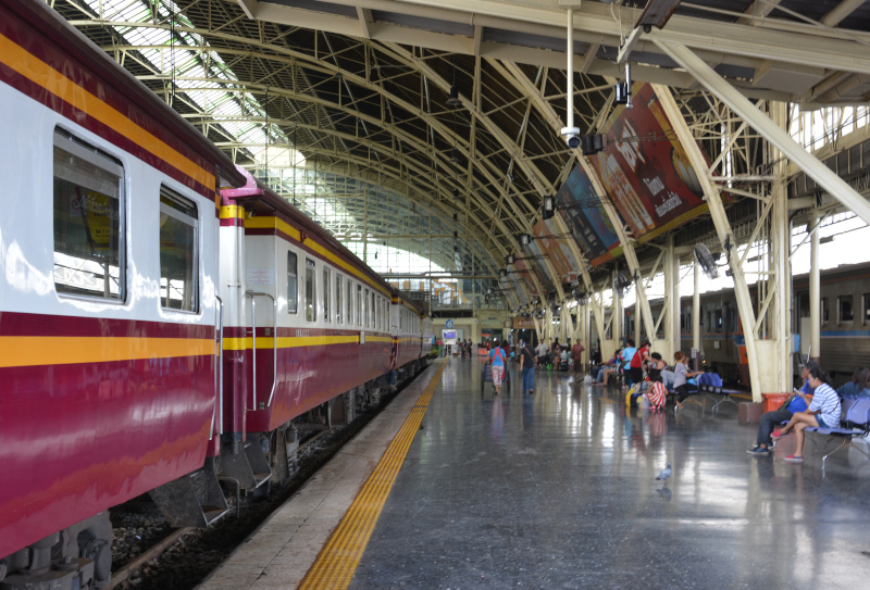 Bangkok train station Hua Laphong - starting point for trains to the north of Thailand