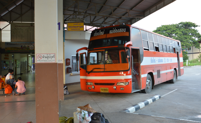 Busverkehr in Thailands Norden - Bus von Mae Sariang nach Mae Hong Son