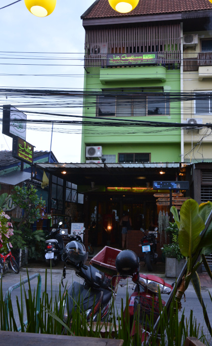 Julie Guesthouse Chiang Mai