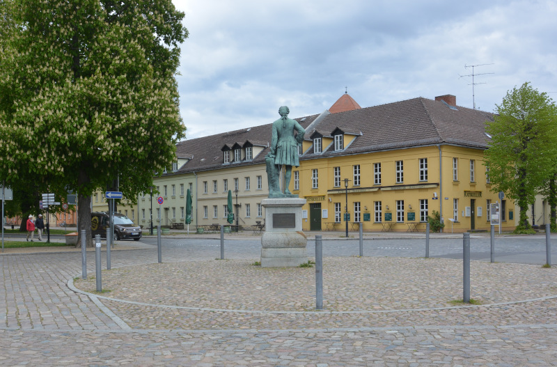 Rheinsberg Schloßplatz