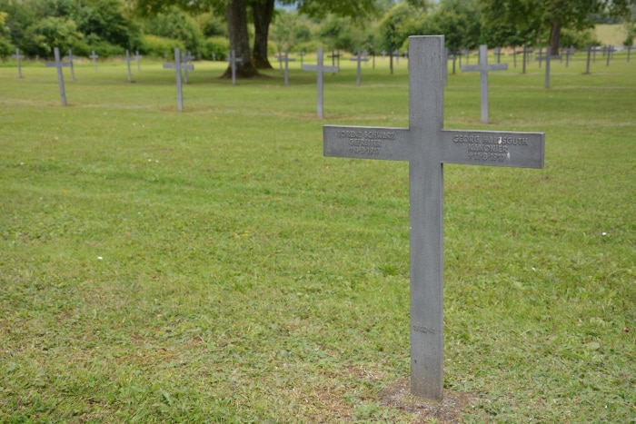 Frankreich - Radtour: Deutscher Soldatenfriedhof  bei Damvillers
