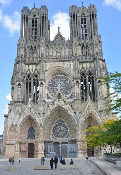 French City of Reims: good to reach with canal boat - Cathedral