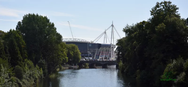Cardiff - Milennium Stadion am Fluß Taff