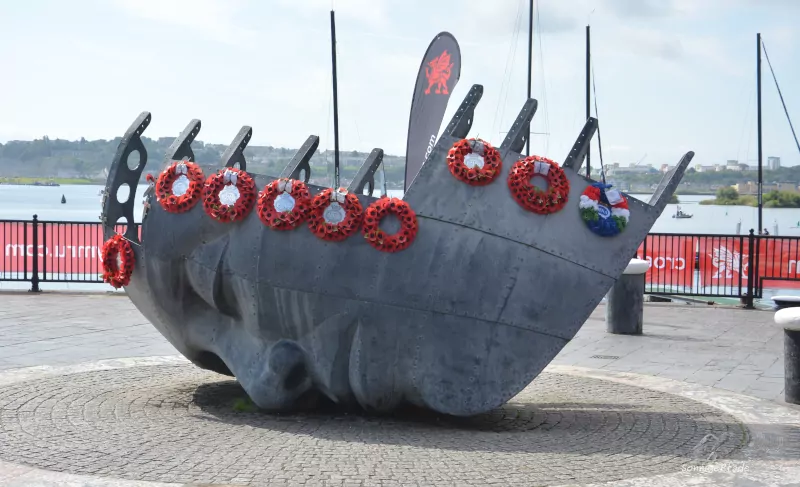 Memorial für Schiffbrüchige in der Cardiff Bay