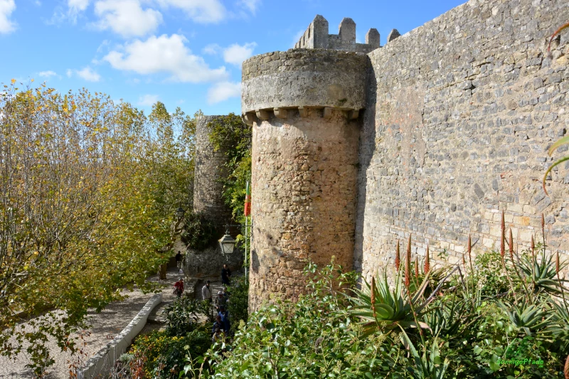 Portugal: Burganlage Castelo de Óbidos - Attraktion aus dem 13. Jahrhundert