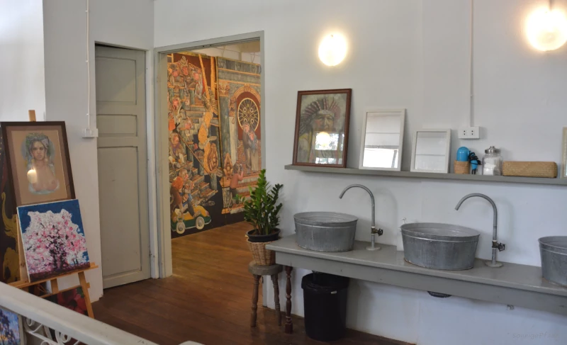 Waschgelegenheiten im Silsopa Gallery Hostel