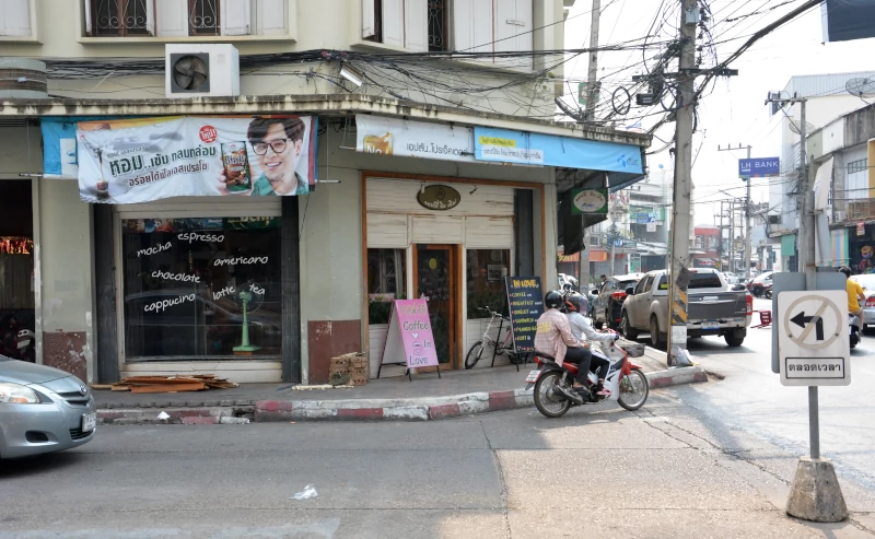 Phitsanulok Café in love