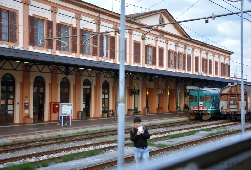 Ankunft am Bahnhof Lucca