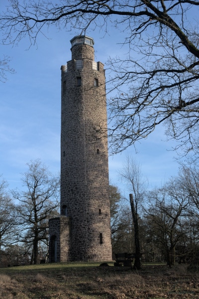 Im Schildbergwald bei Schildau: Der Schildberg - Turm