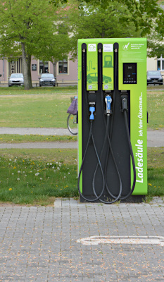 Tankstelle für e-Autos am Bernhard Brasch Platz in Neuruppin