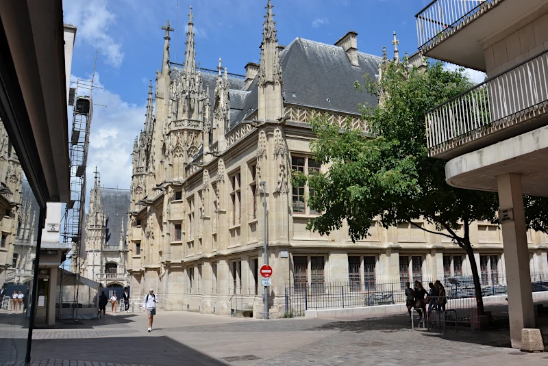 Justizpalast Rouen - größtes nichtsakrales gotisches Gebäude in Europa
