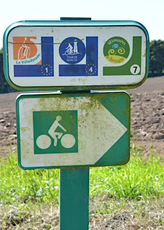 sign post Cycle way in Brittany - EuroVelo 1 and EuroVelo 4