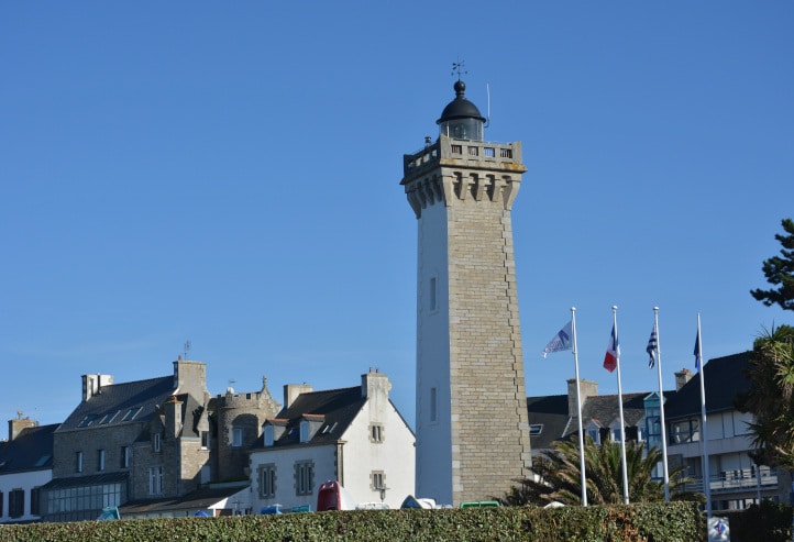 Sehenswürdigkeiten der Bretagne: Leuchtturm Phare de Roscoff in Frankreich