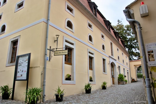 Sehenswürdigkeit Alte Weinpresse am Schloß - Heute Haus des Gastes in Seußlitz