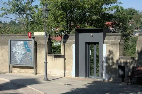 East German Saxony: Panorama elevator to the Meissen Cathedral square