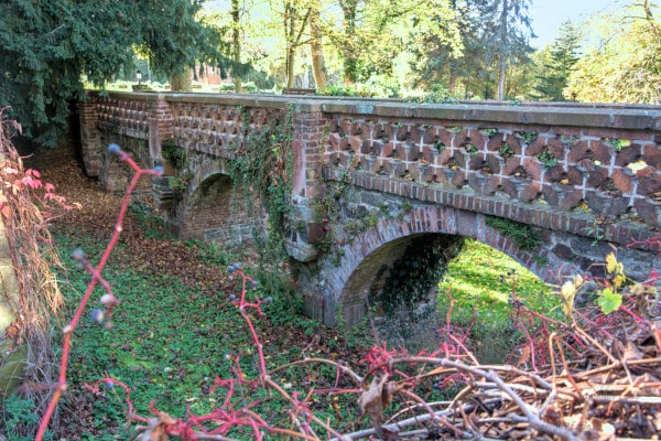 Manor Podelwitz - Garden bridge