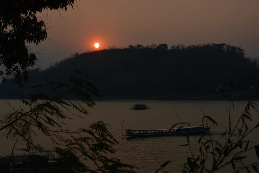 Laos: Sunset at Mekong river