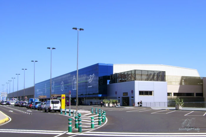 airport - Terminal Gebäude Las Palmas de Gran Canaria