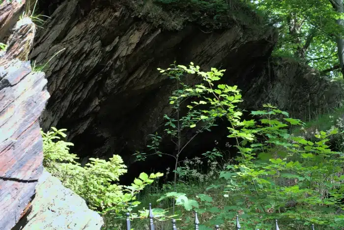 Die Grotte in Bad Schwarzbach - Sehenswürdigkeit in Czerniawa Zdrój