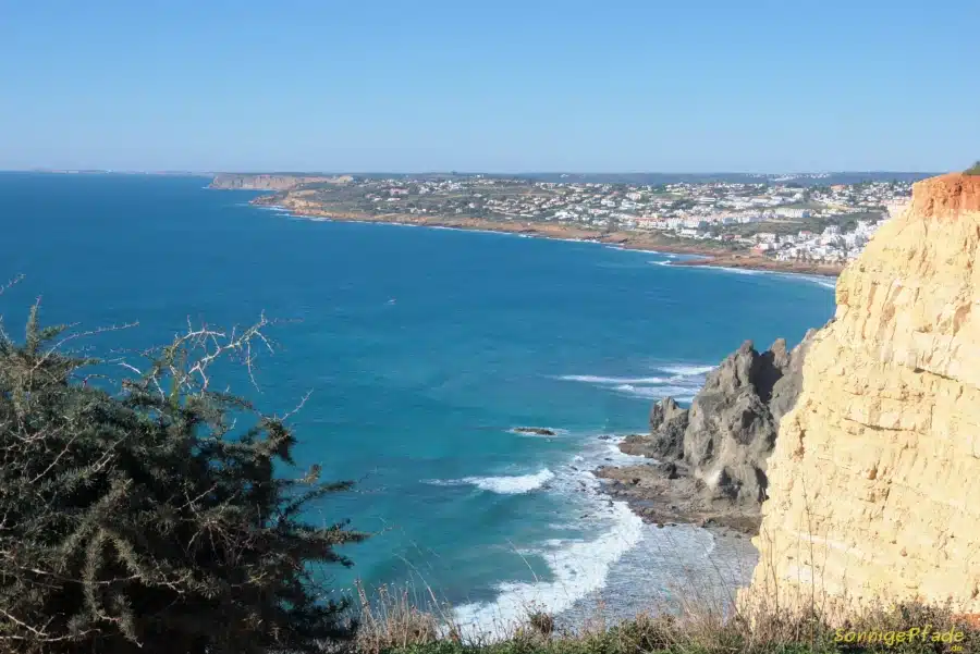 Auf dem Fischerweg an der Fels – Algarve