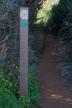 Wegzeichen am Fischerweg bei Luz - Algarve
